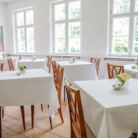 Lundsgaard Gods Hotel